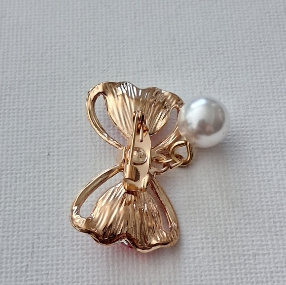 Red Bow Brooch - Picture 2 of 2
